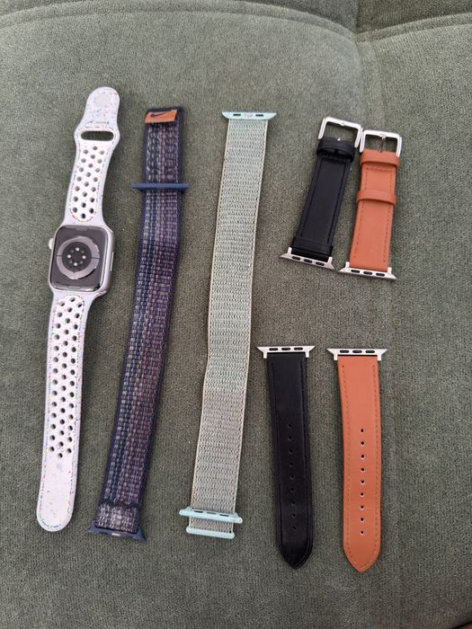 Vand curele apple watch, 2 Nike care au costat 250ron bucata