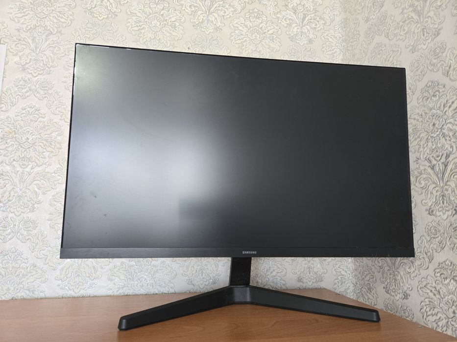 Монитор Samsung S3 S31C S27C310EAI