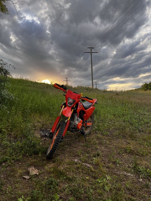 Продам эндуро 250сс