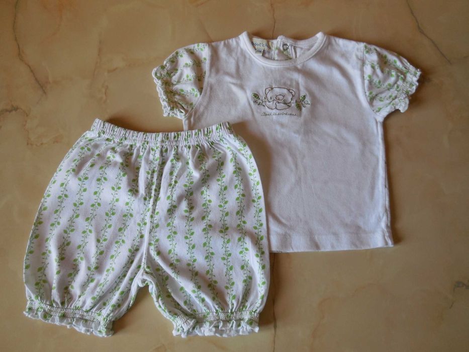 Lot 6 hainute pentru bebe fetita de 6 - 9 luni