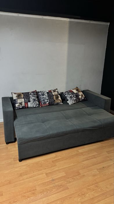 Пролам диван в отличном состоянии