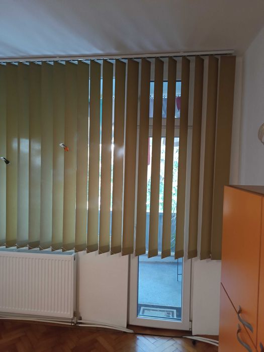 Вътрешни щори.Зелен цвят