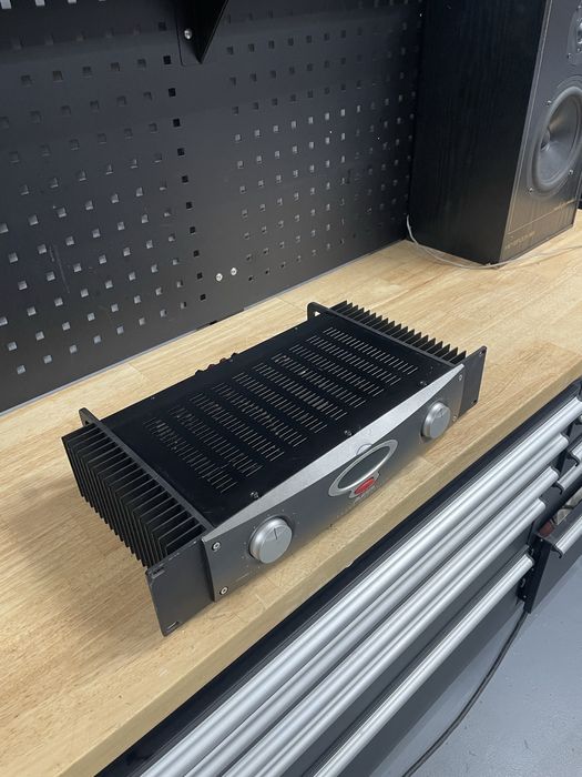 Amplificator studio alesis ra 300