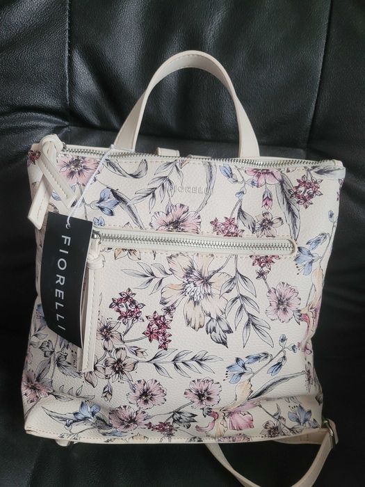 Fiorelli оригинална маркова НОВА раница с флорални мотиви