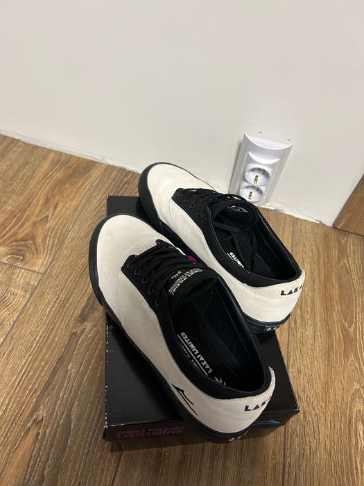 Велурени кецове Lakai