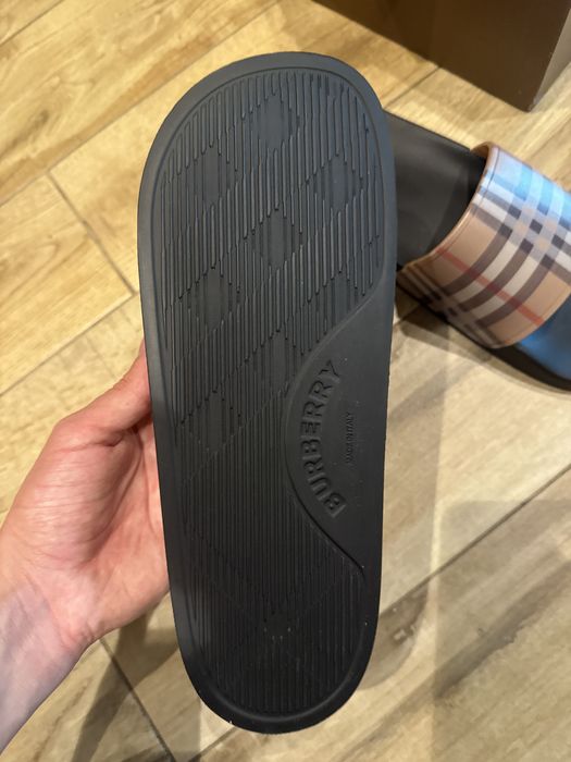 Burberry slides