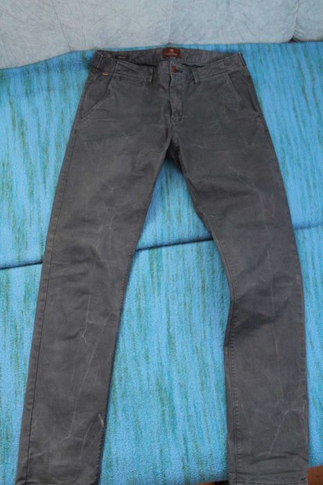 Pantaloni Scotch & Soda Warren 30/32 si blugi 72D slimfit 50