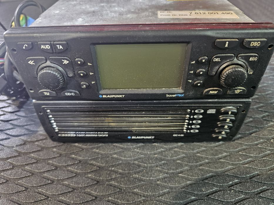 Blaupunkt TravelPilot RNs 3 BL/RT + Blaupunkt IDC A09 + instalație electrica + antena Gps Blaupunkt