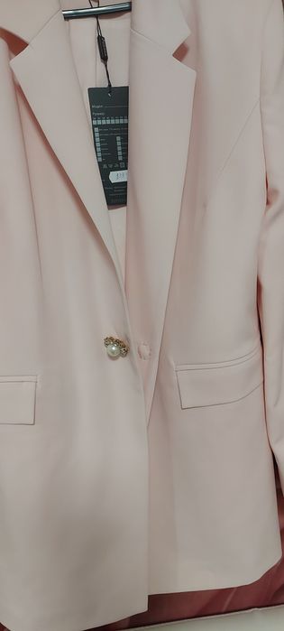 Елегантно сако  на JUNONA