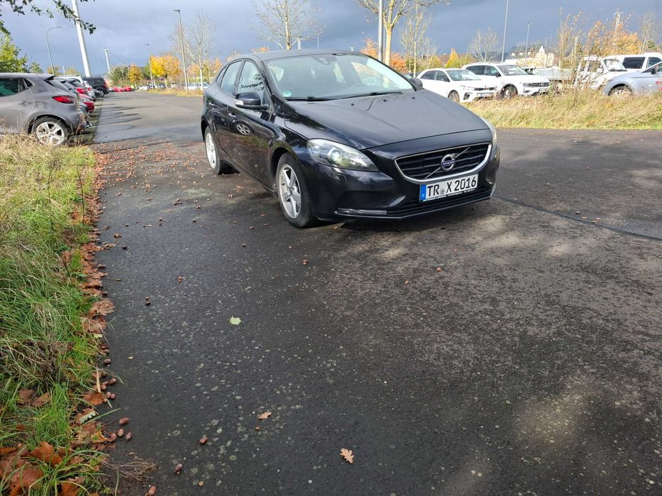 Volvo V40 D2 2014