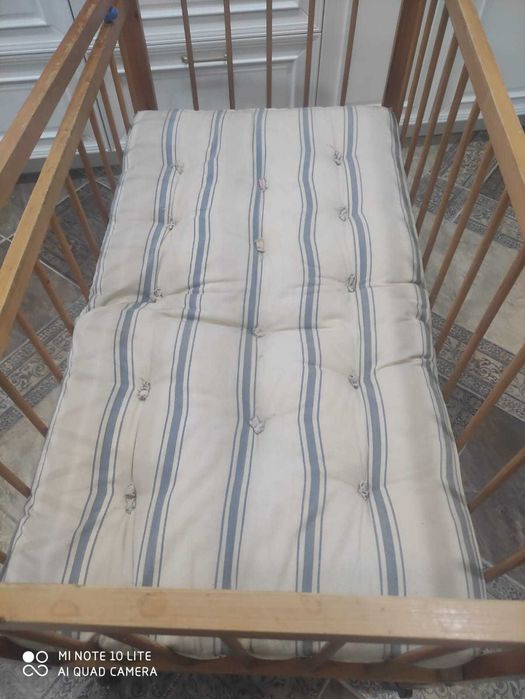 Детская кровать с матрасом