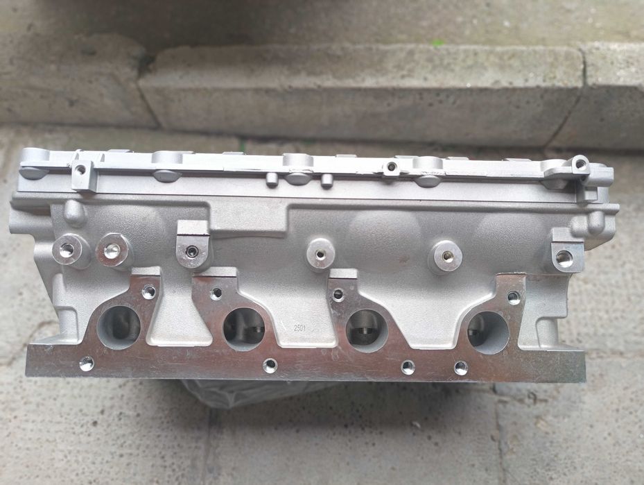 Цилиндрова глава за Audi Ауди VW Seat Сеат Skoda Шкода 2.0 TDI