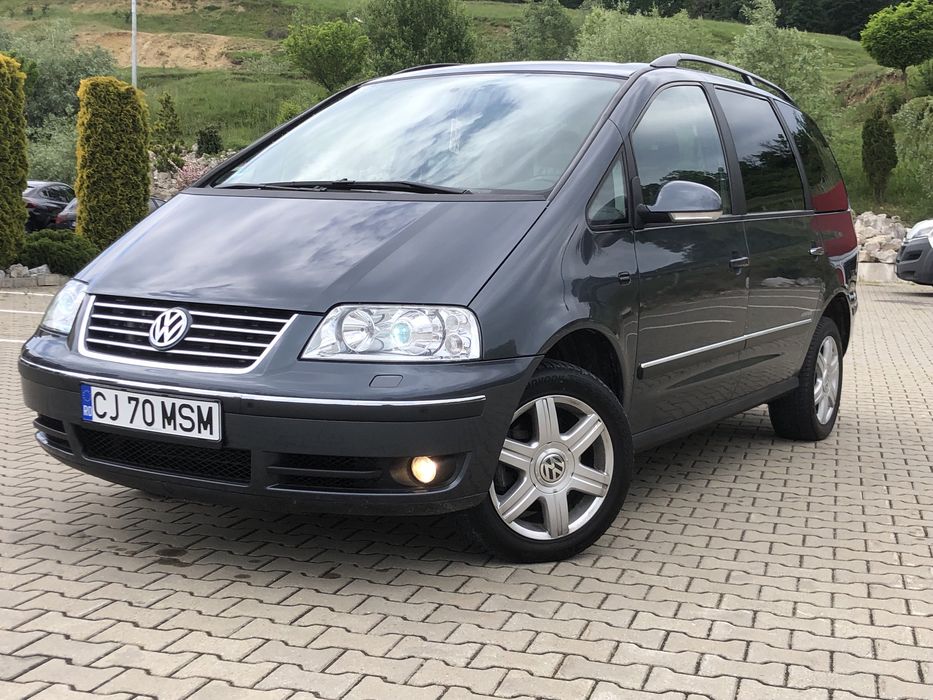 VW Sharan an fabricatie 2008 motor 2.0 tdi 140 cp united climatronic navigatie parktronic computer carlig propietar