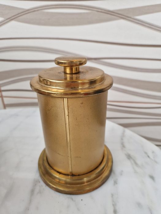 Mecanism depozitare tigarete