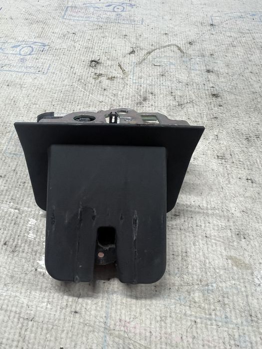 broasca hayon audi a3 8v hatchback 2015