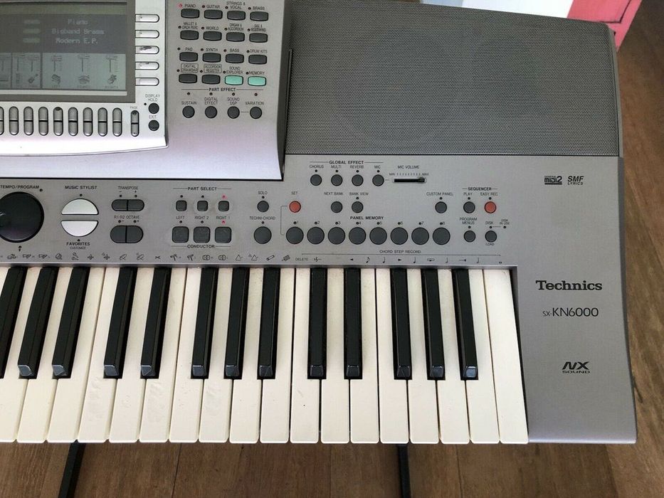 Отдaм дapoм Technics SX KN 6000