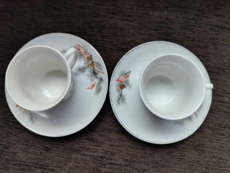 Две чаши с чинии за кафе фин порцелан