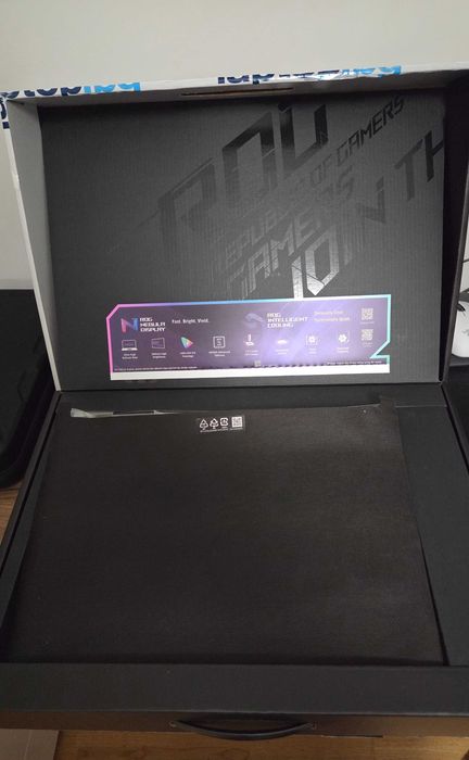 ASUS ROG Zephyrus G16 RTX4060 5TB SSD