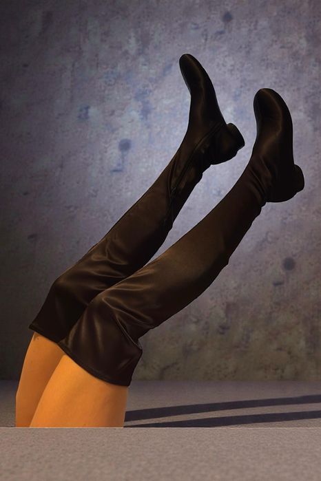 Cizme negre zara , pana peste genunchi ,marimea 38 ( 24,6 cm interior)