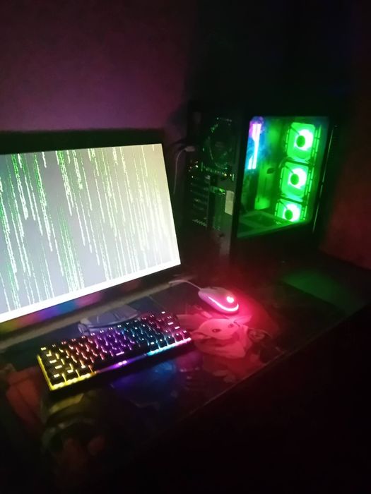 Продавам си  Геймърски Компютър