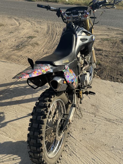 Мотоцикл эндуро…….