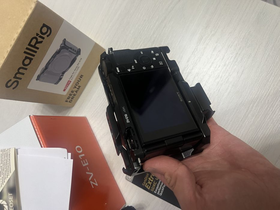 продам Sony zve10 Срочно