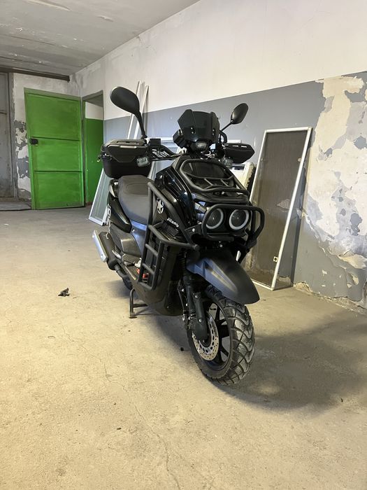 Продам скутер т 150