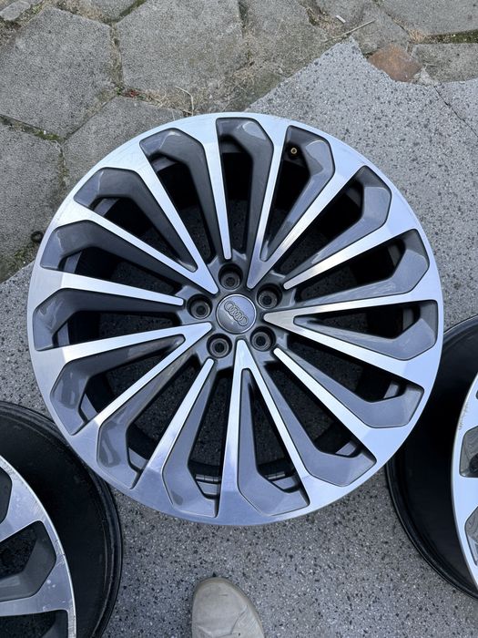 Продавам оригинални джанти Audi E-tron 21"