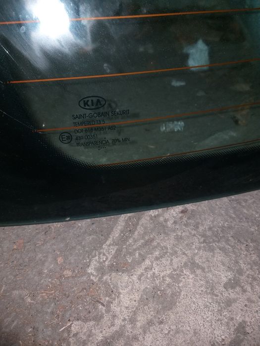 De vanzare luneta Kia Ceed 2011