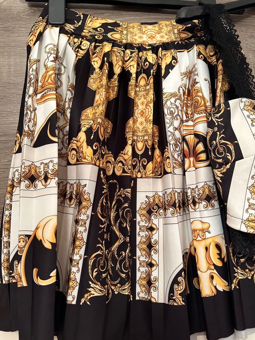 Комплект топ и пола по модел на Versace универсален р-р