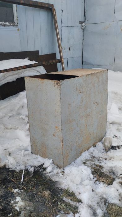 Тара железная целая