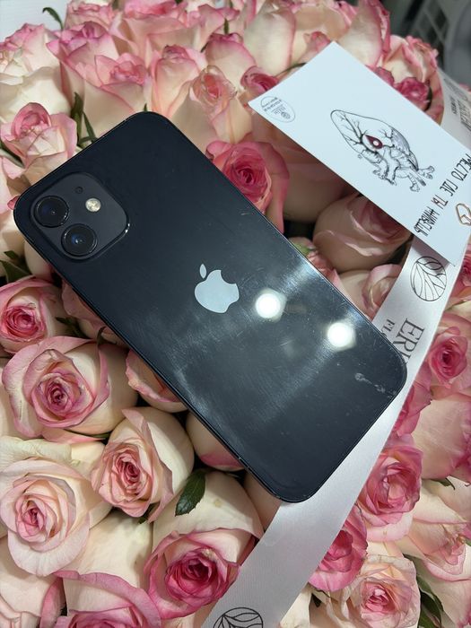 Продам iphone 12