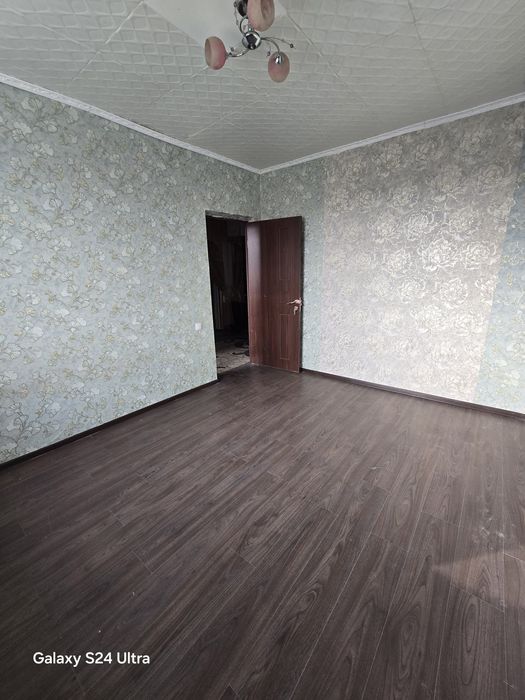 Продаётся 3х комнатная квартира со всеми удобствами. Не доезжая КАГАНА