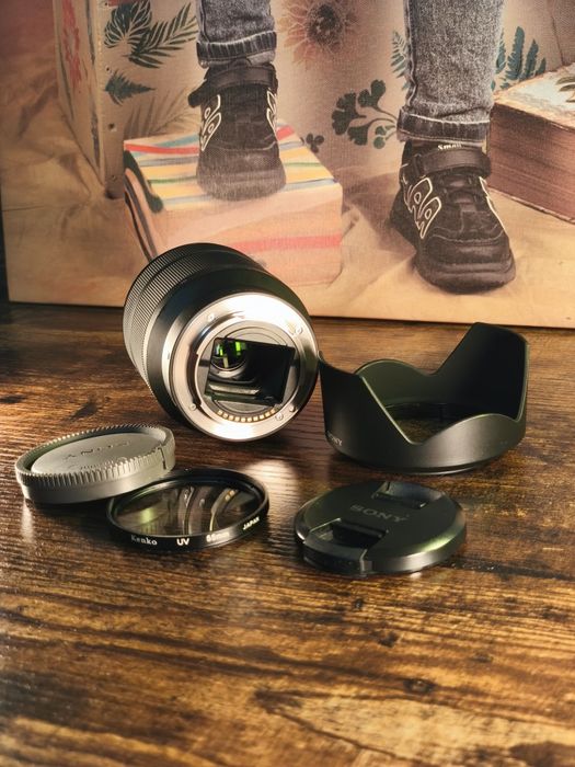 Obiectiv Sony E 28‑70mm F3.5‑5.6 OSS – stare excelentă + filtru UV