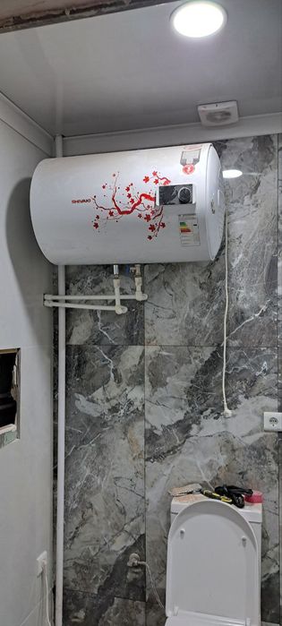 Продаётся Аристон Shivaki.