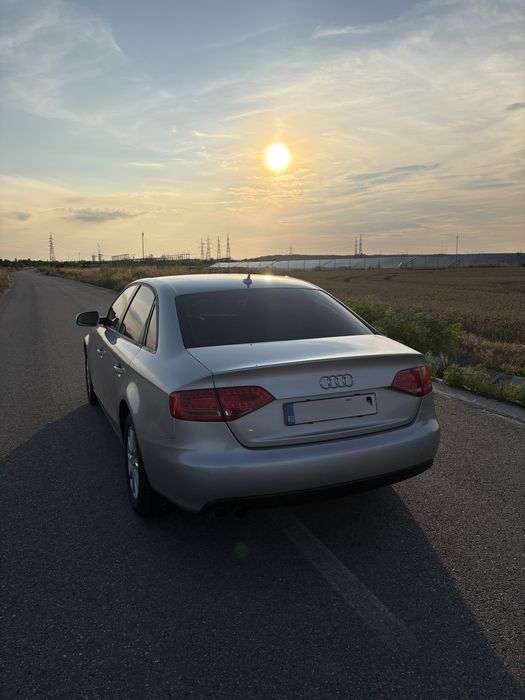 AUDI A4 B8.