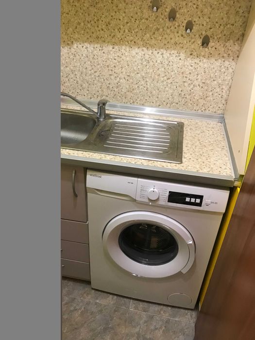 Отдавам апартамент под наем, гр. Варна, едностаен, район ВИНС- 600 лв.