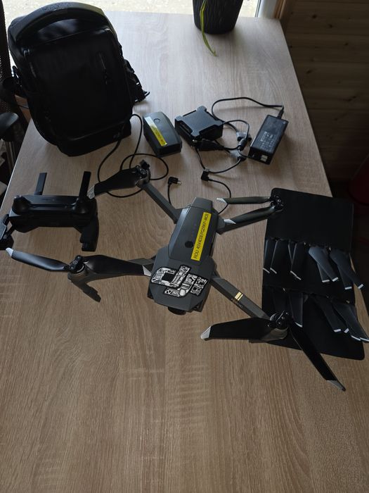 Drona DJI Mavic Pro , stare perfecta de functionare, 2 baterii