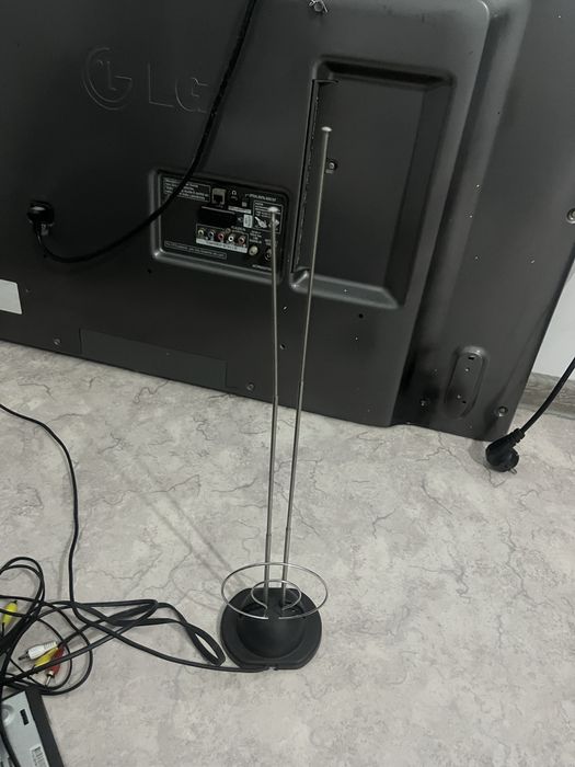 Продам LG телевизор