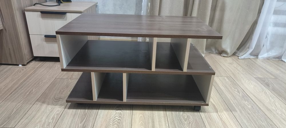 Журнальные столики.По 10000 ТН.
