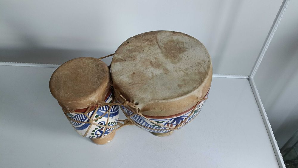 Тарамбука, порцелан и кожа .