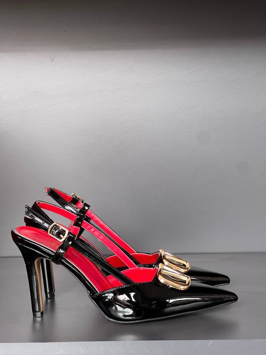 Pantofi Valentino noi !!! Marimi 36/40 !!!