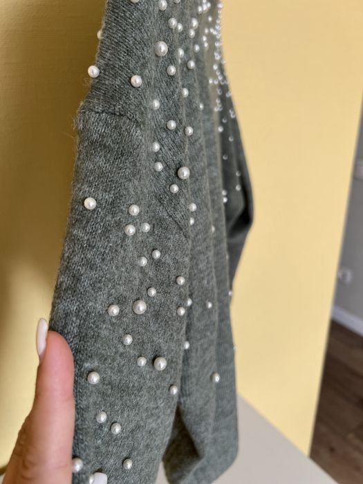 Кофта с бусинами от H&M