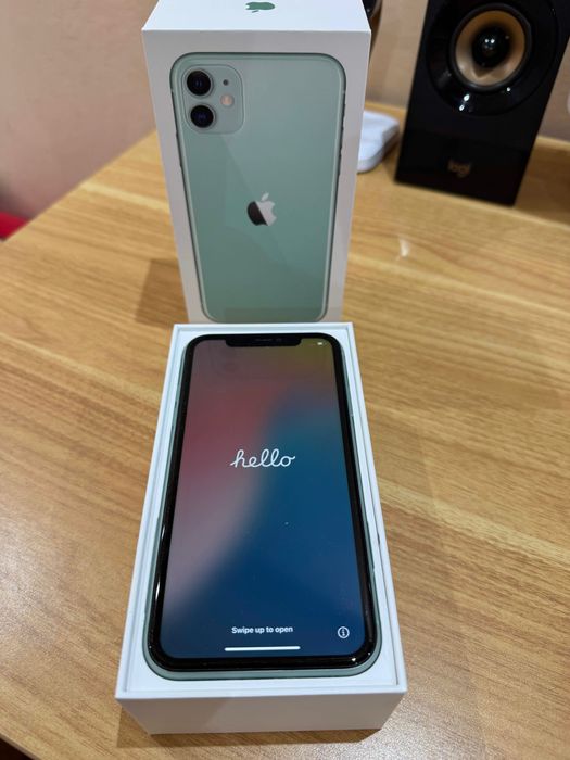 Vand Iphone 11 64gb in stare foarte buna