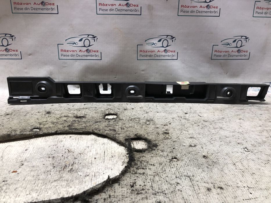 suport central bara spate  volkswagen golf 5 2006