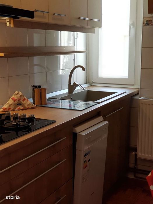 Apartament superb de închiriat – Strada Lăpușneanu , centru, Iasi