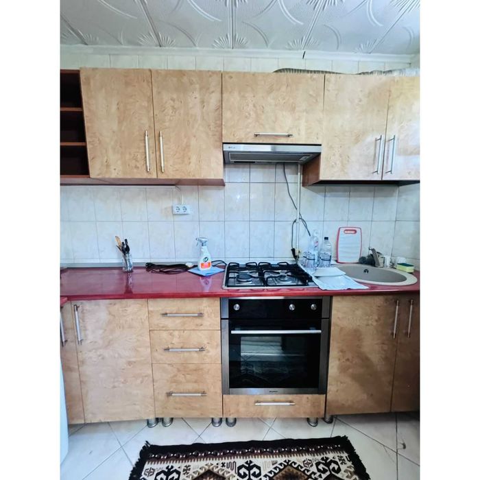 Apartament 2 camere centru Harlau, et. intermediar, mobilat