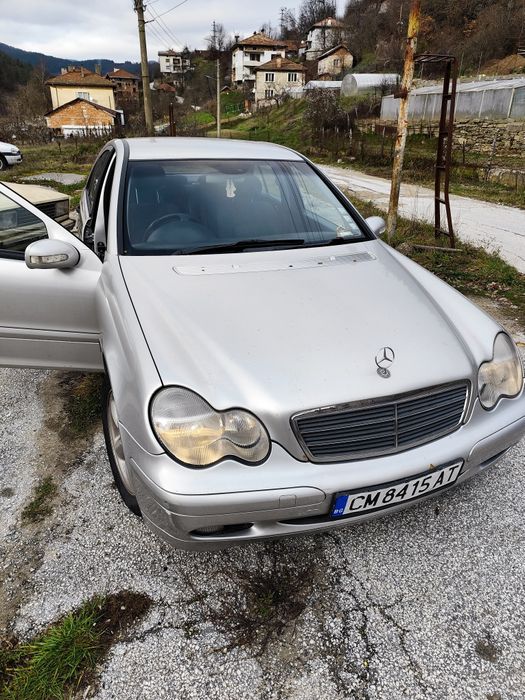 Mercedes W203 C180 На части