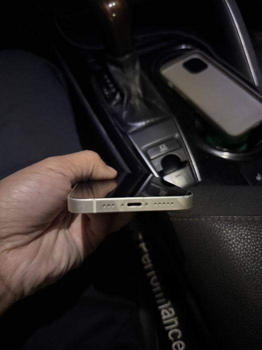 iPhone 14 (128 ГБ)