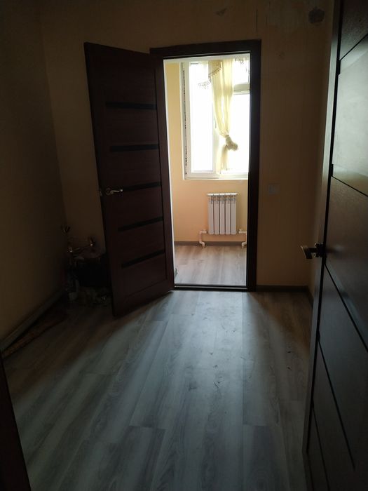 Uy sotiladi manzil Farg'ona shaxar mindanobod moshina bozori oldida